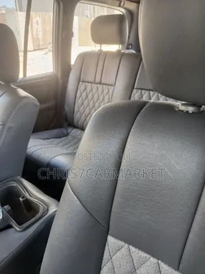 Toyota Land Cruiser 4x4 2005 White