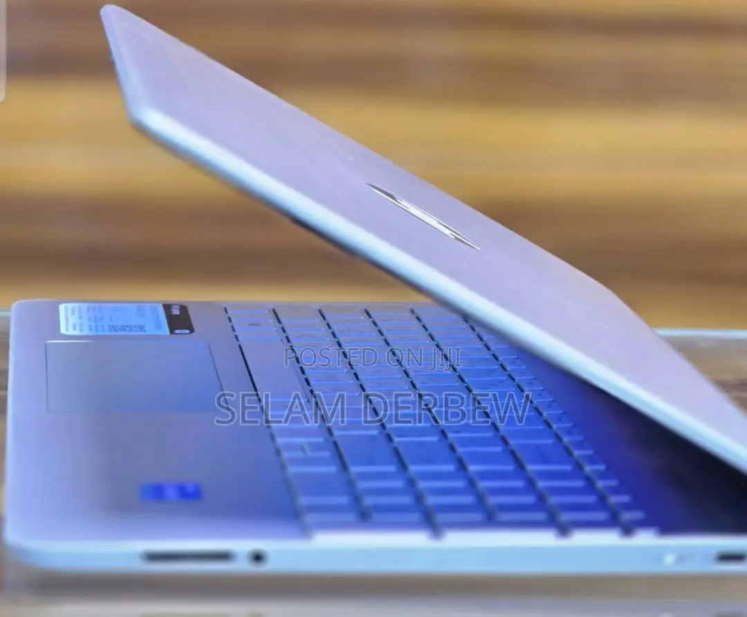 New Laptop HP Stream Notebook 8GB Intel Core I3 SSD 256GB