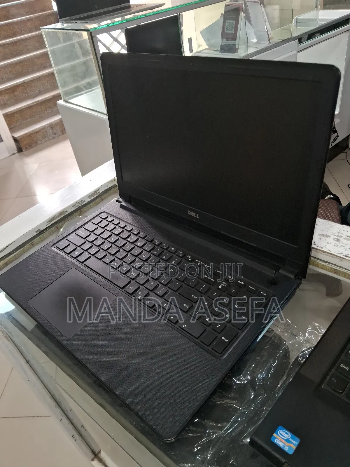Laptop Dell Vostro 15 3568 4GB Intel Core I5 HDD 1T