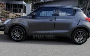 Suzuki Swift 2022 Gray