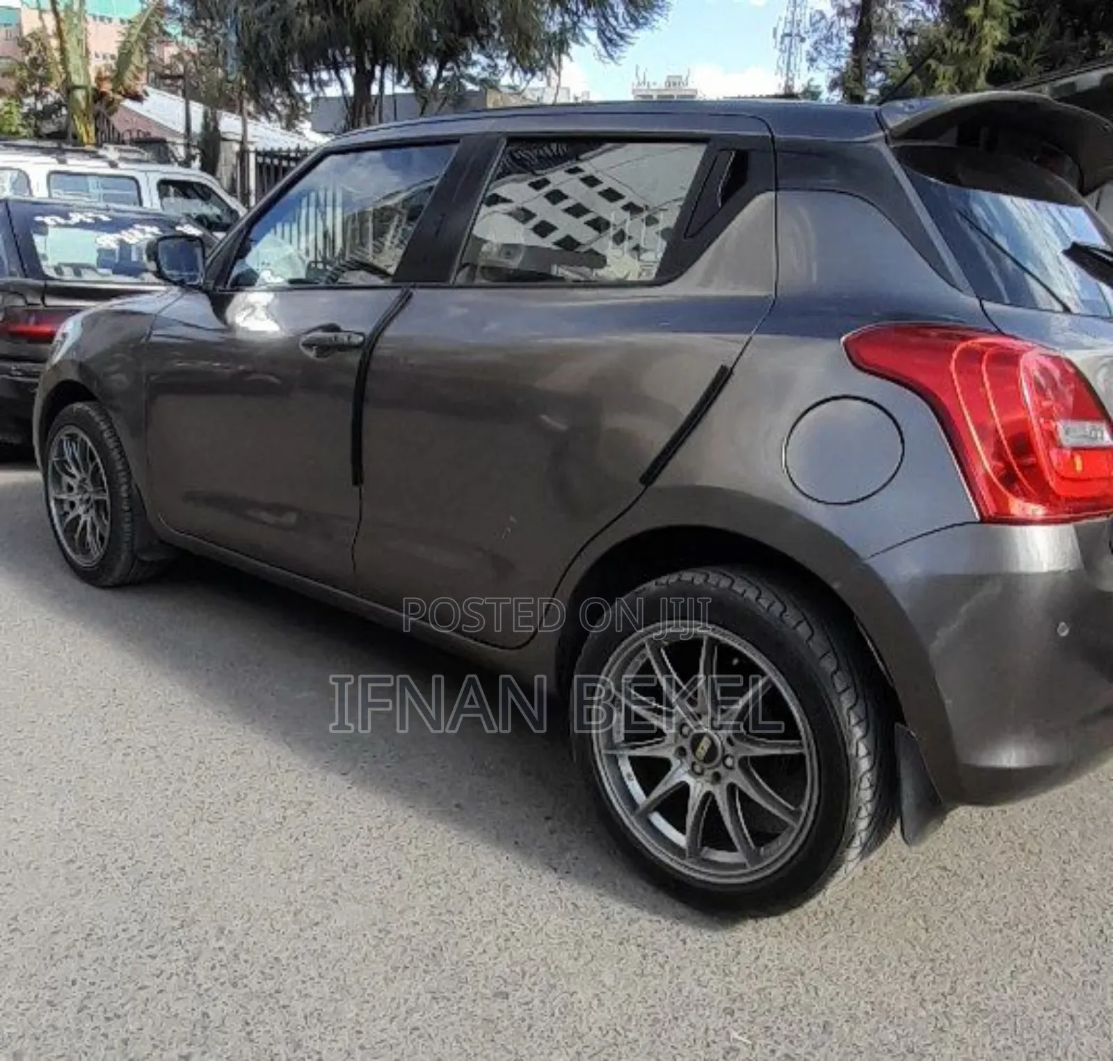 Suzuki Swift 2022 Gray