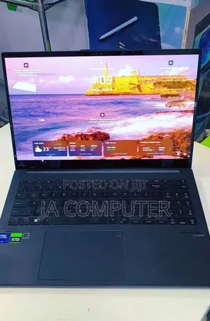 New Laptop Asus VivoBook 15 X505BA 16GB Intel Core Ultra 7 SSD 1T