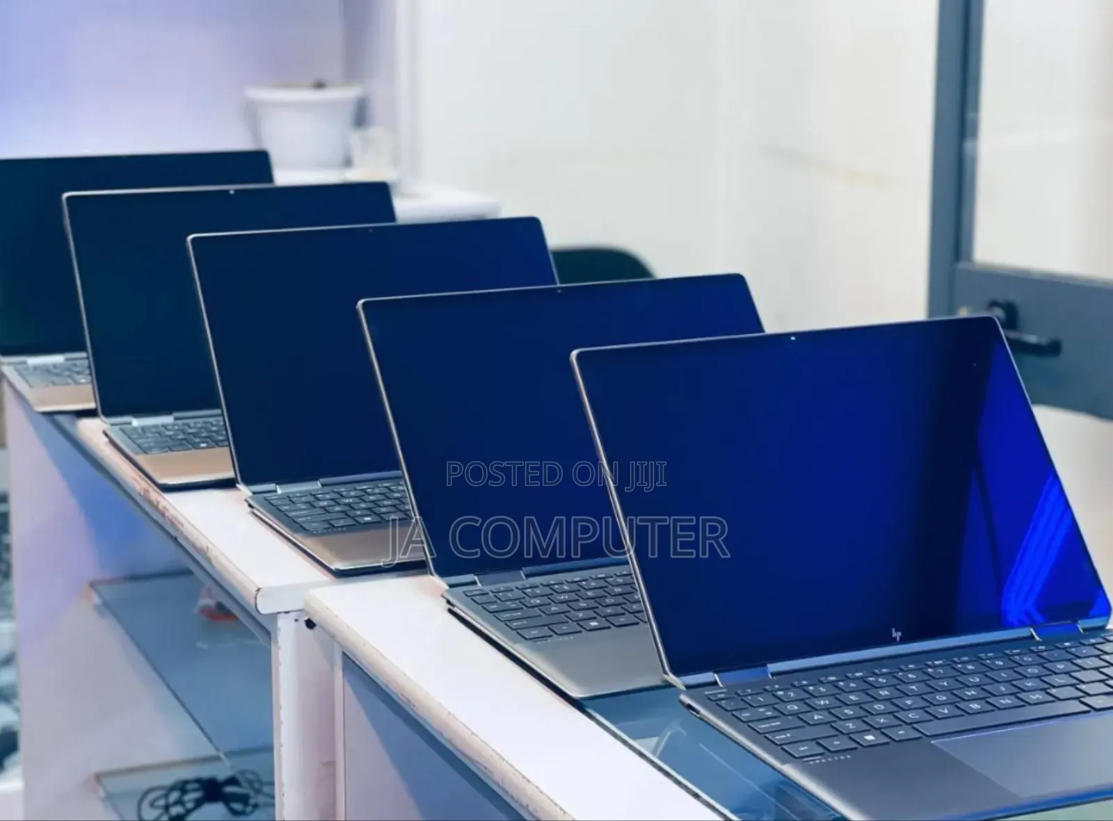 New Laptop HP Spectre 16GB Intel Core I7 SSD 1T