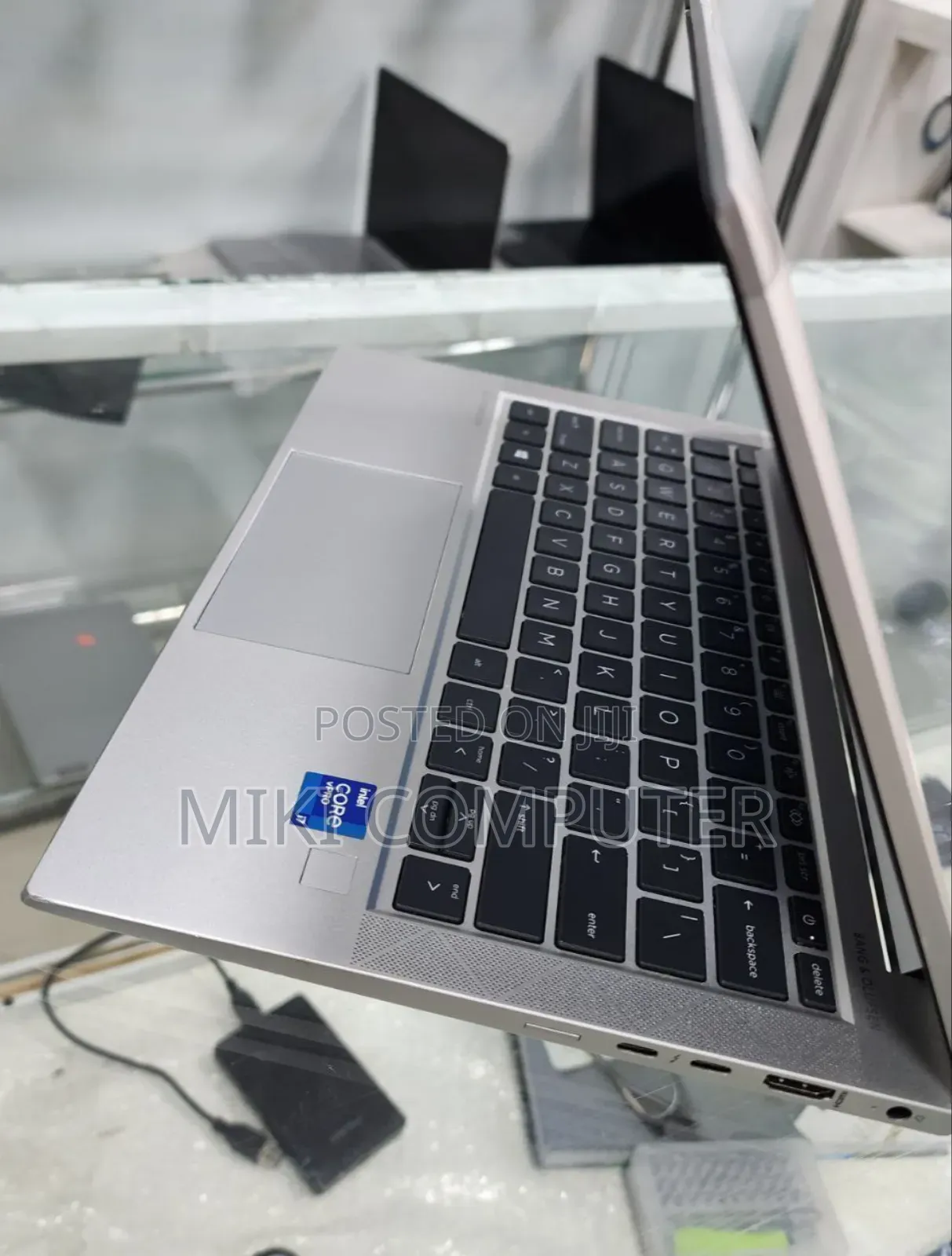 New Laptop HP EliteBook 830 16GB Intel Core I7 SSD 512GB