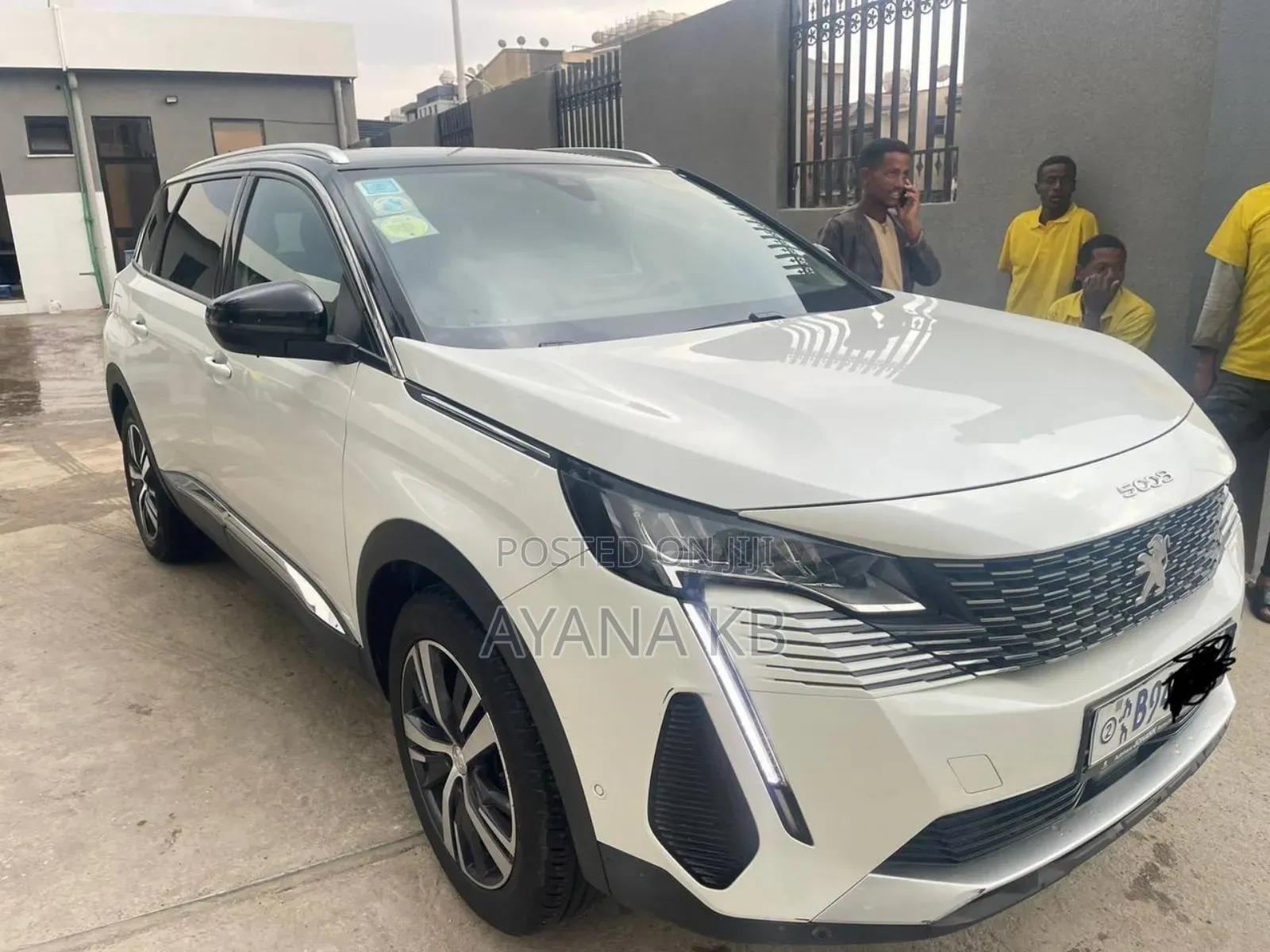 Peugeot 5008 2021 White