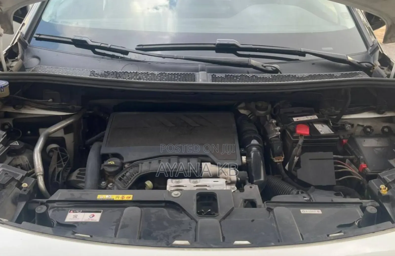 Peugeot 5008 2021 White