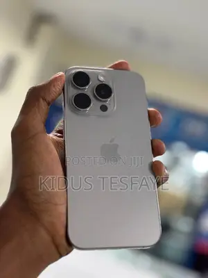 New Apple iPhone 15 Pro 128 GB Silver