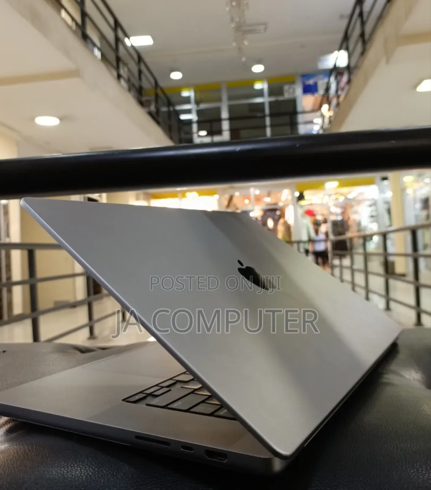 New Laptop Apple MacBook Pro 2021 M1 16GB Apple M1 Pro SSD 1T