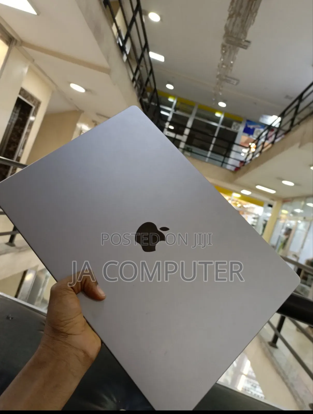 New Laptop Apple MacBook Pro 2021 M1 16GB Apple M1 Pro SSD 1T