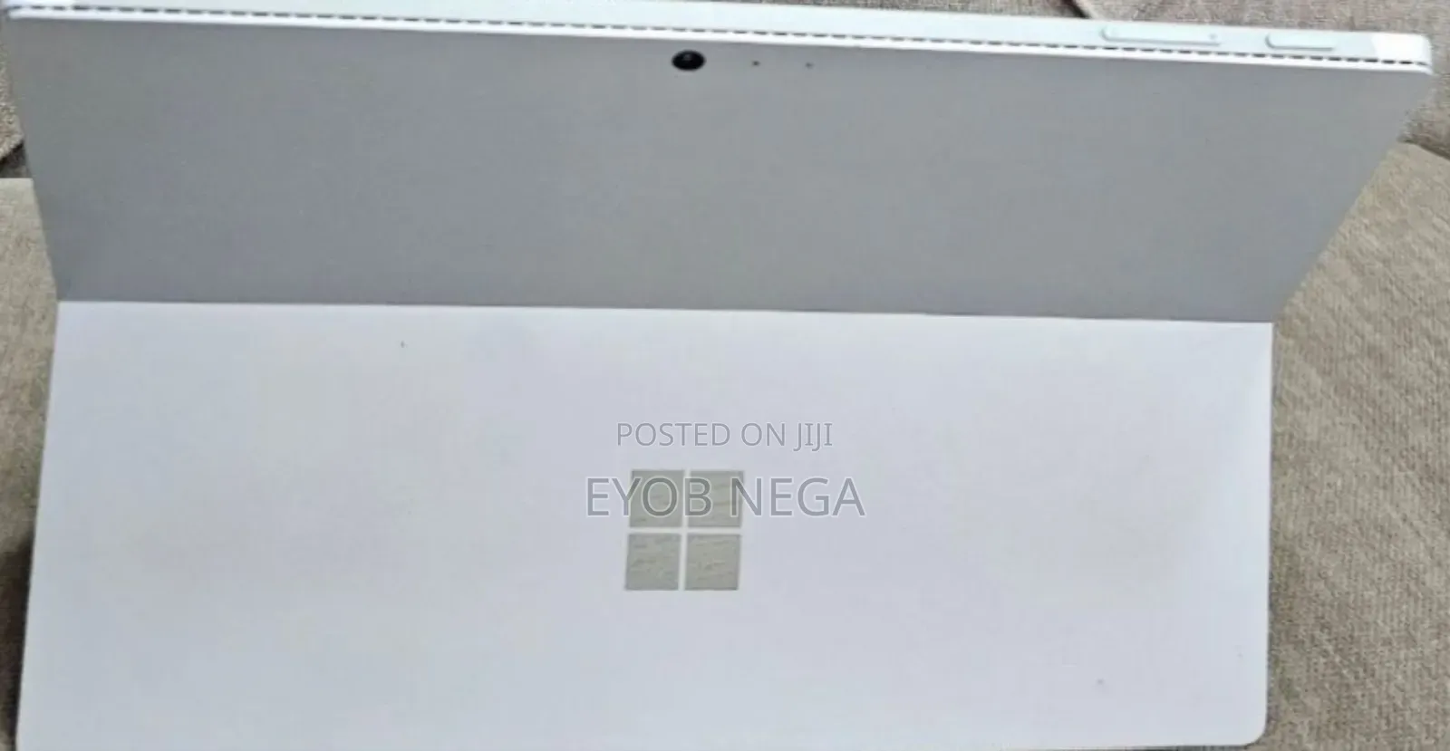 New Laptop Microsoft Surface 8GB Intel Core I7 SSD 256GB