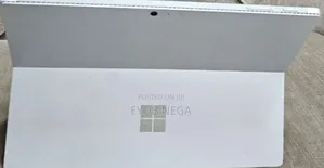 New Laptop Microsoft Surface 8GB Intel Core I7 SSD 256GB