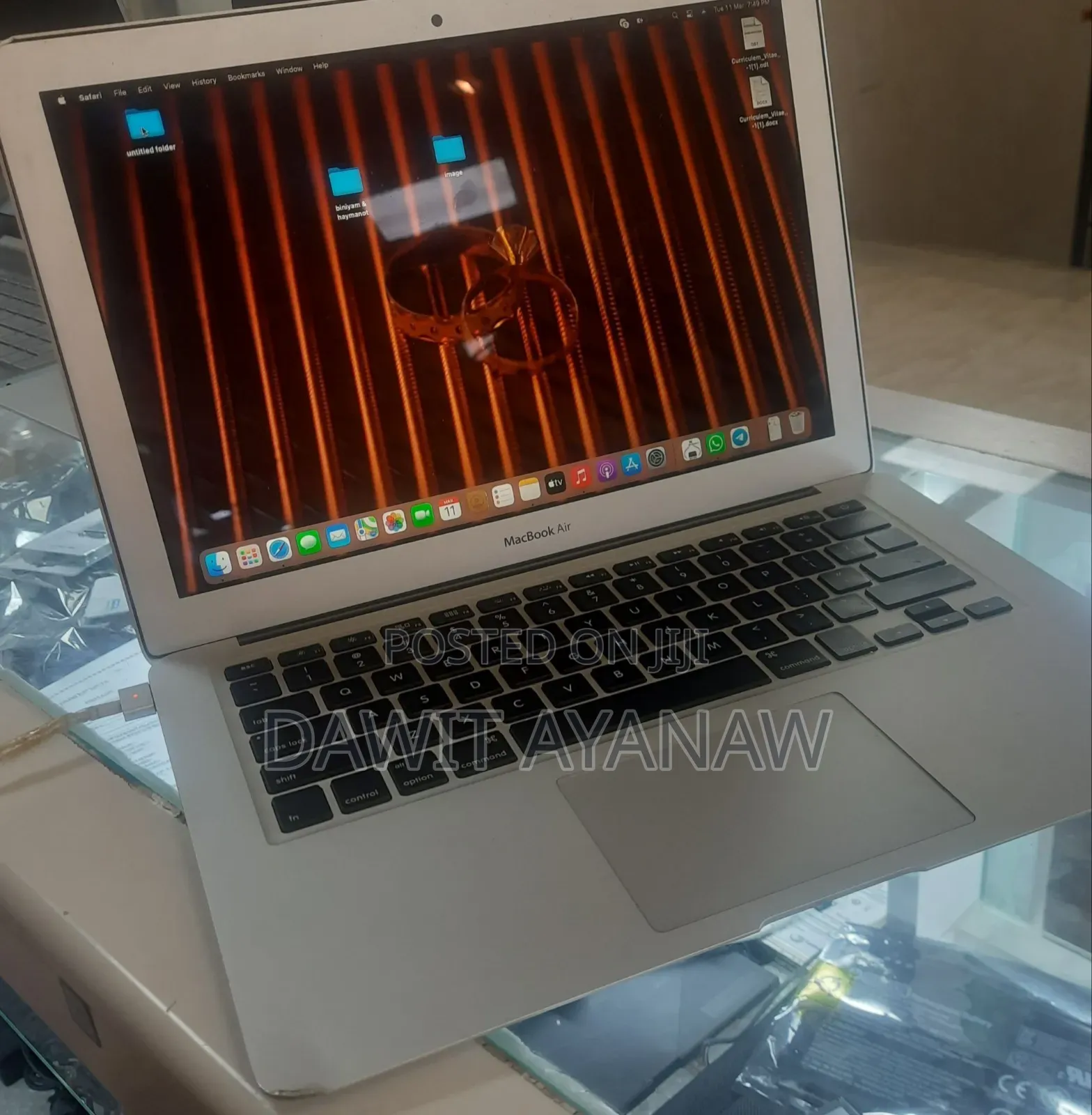 New Laptop Apple MacBook Air 2013 4GB Intel Core I5 SSD 128GB