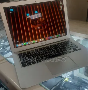 New Laptop Apple MacBook Air 2013 4GB Intel Core I5 SSD 128GB