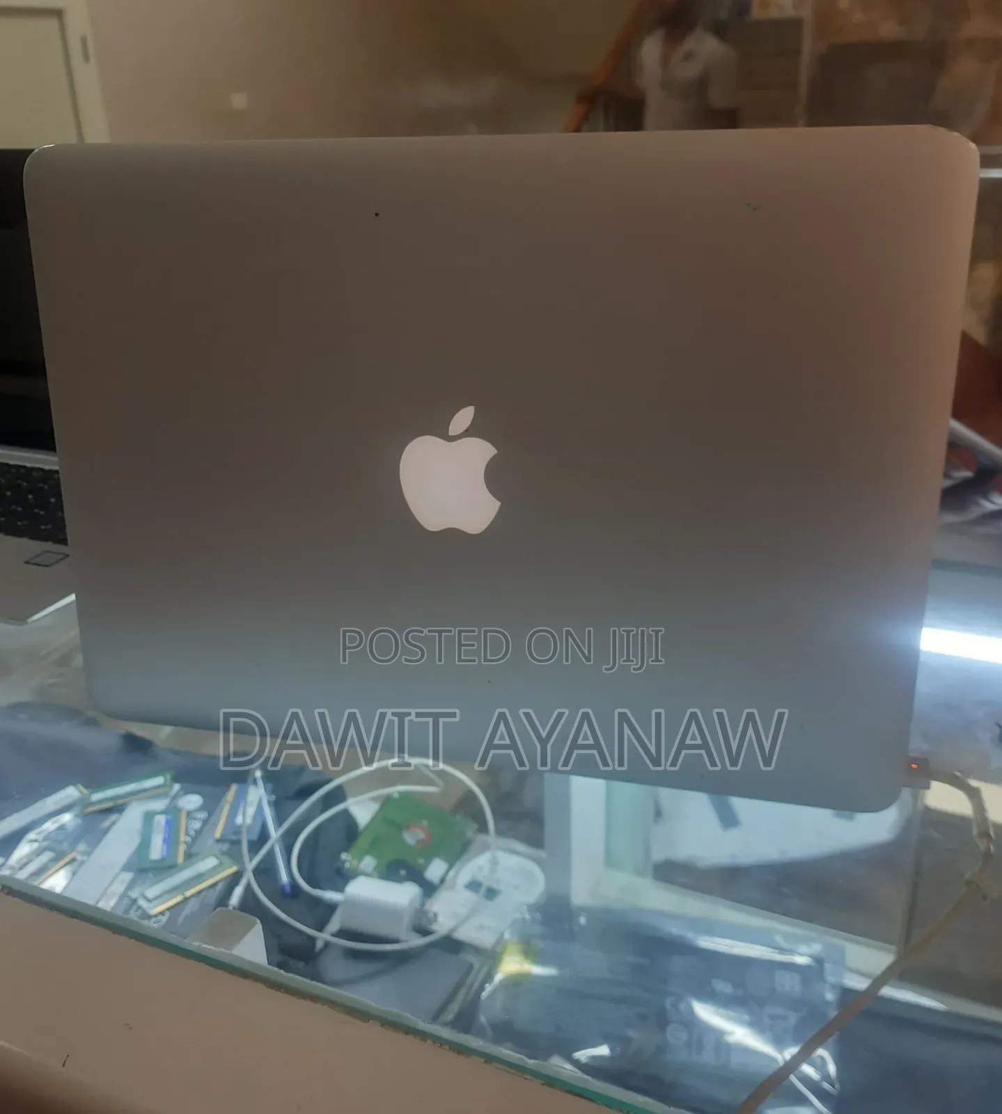 New Laptop Apple MacBook Air 2013 4GB Intel Core I5 SSD 128GB