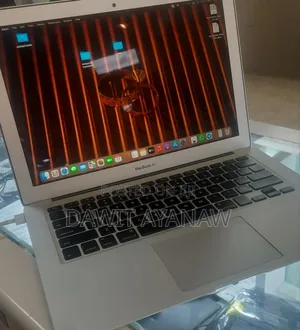 New Laptop Apple MacBook Air 2013 4GB Intel Core I5 SSD 128GB