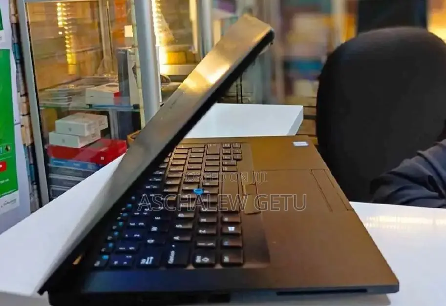 New Laptop Dell Latitude 5310 16GB Intel Core I5 SSD 512GB