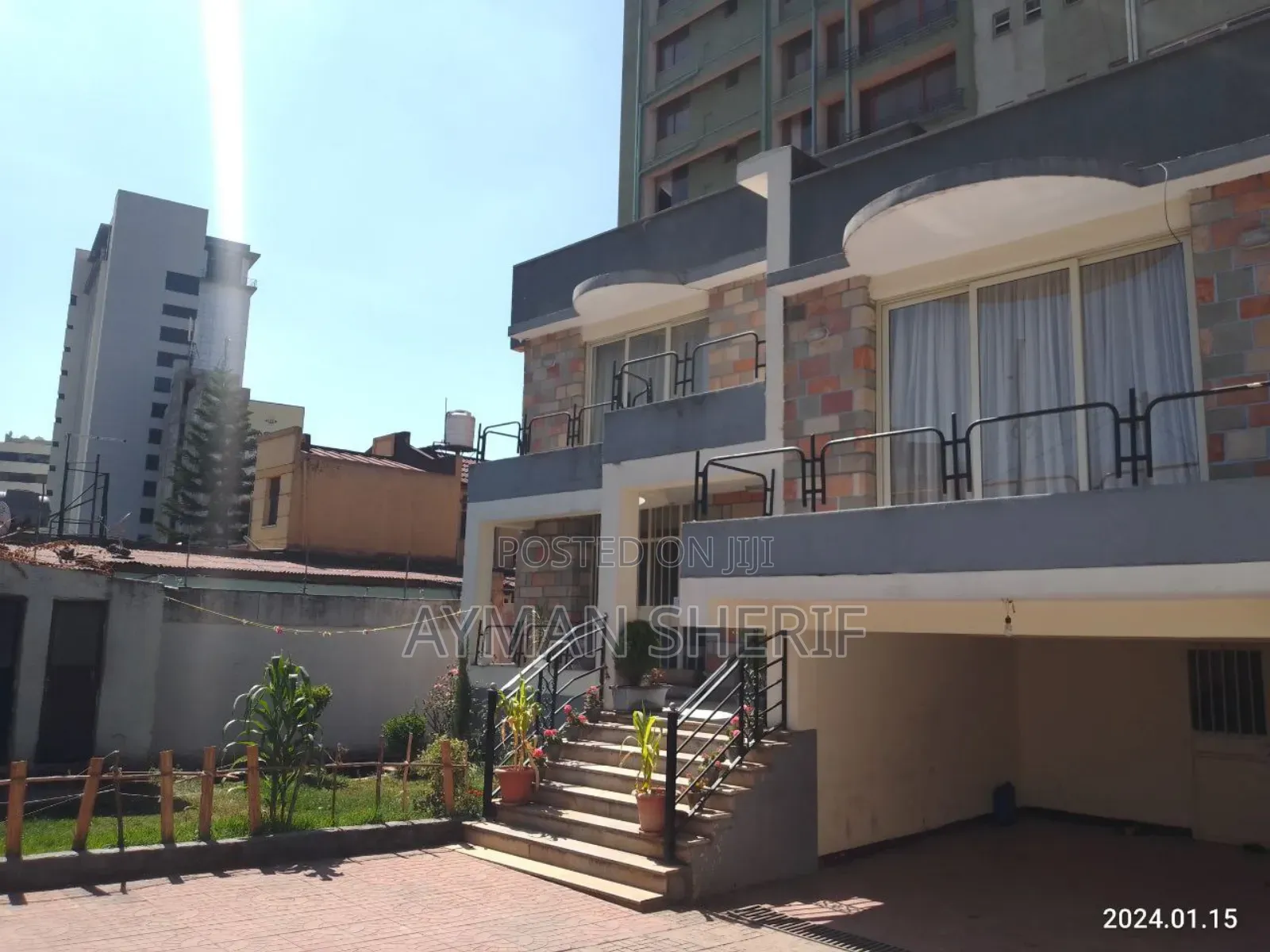 Furnished 7bdrm House in Bole for sale