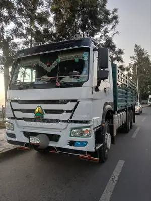 Photo - Model : 2021
ጎማ : 70% ምንም ንክኪ የለውም