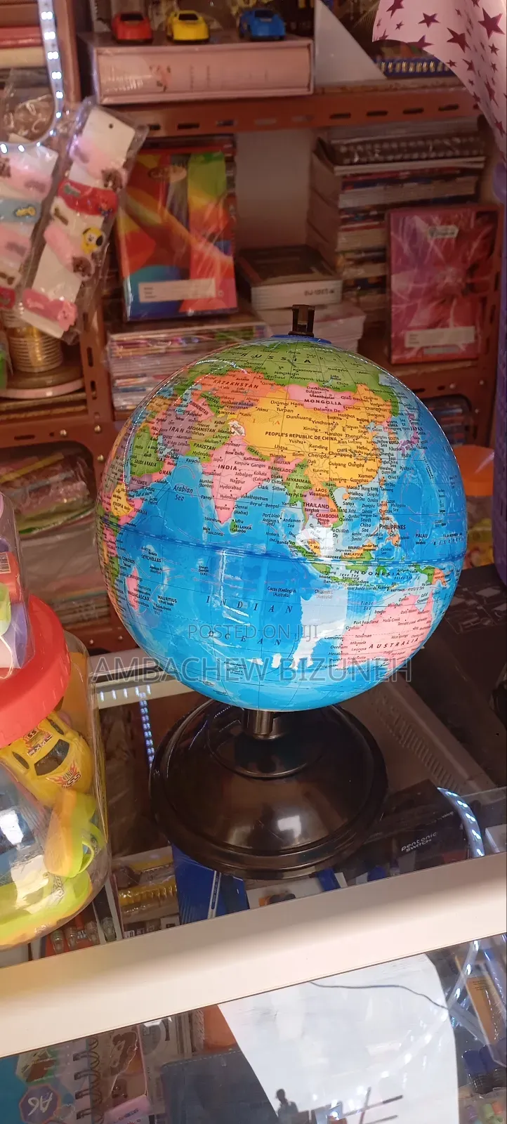 20 Cm 360° Rotating Interactive Globe