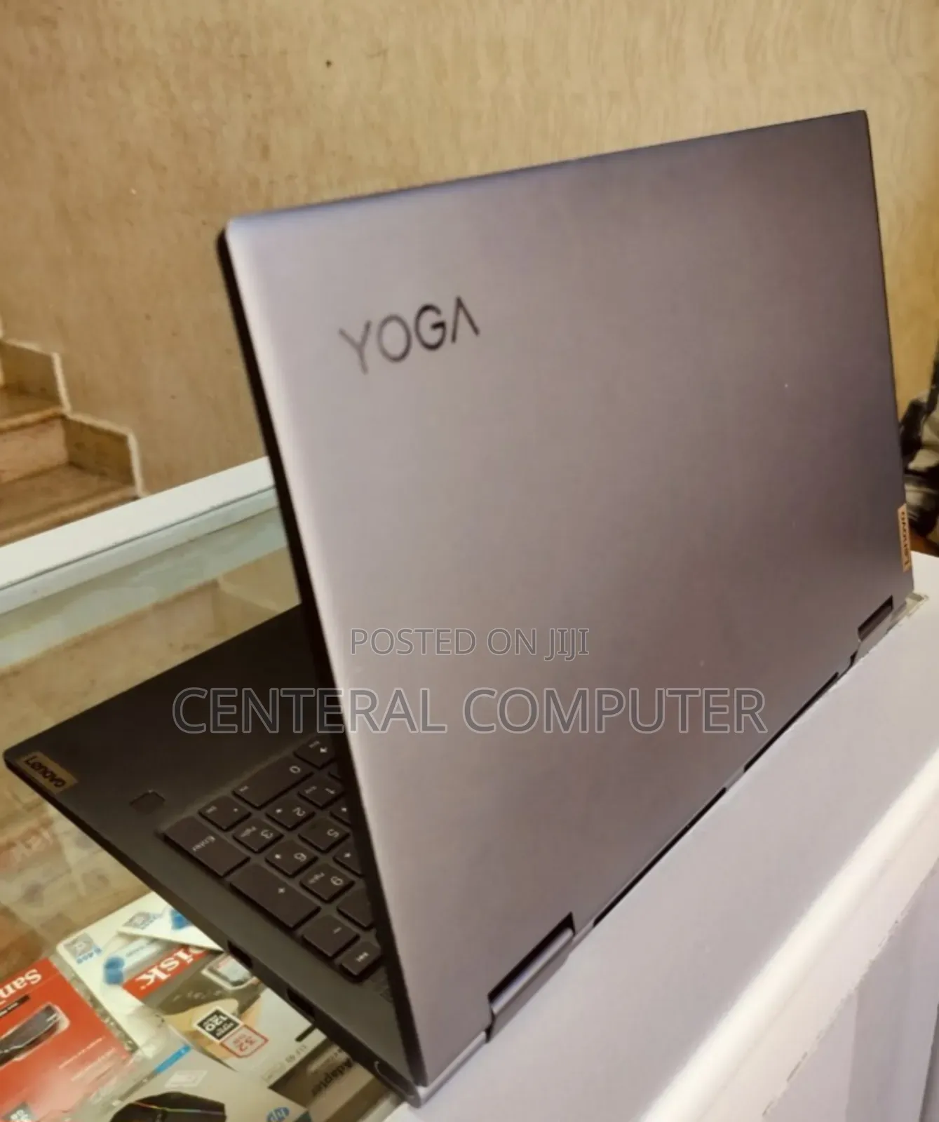 New Laptop Lenovo Yoga 710 8GB Intel Core I7 SSD 256GB