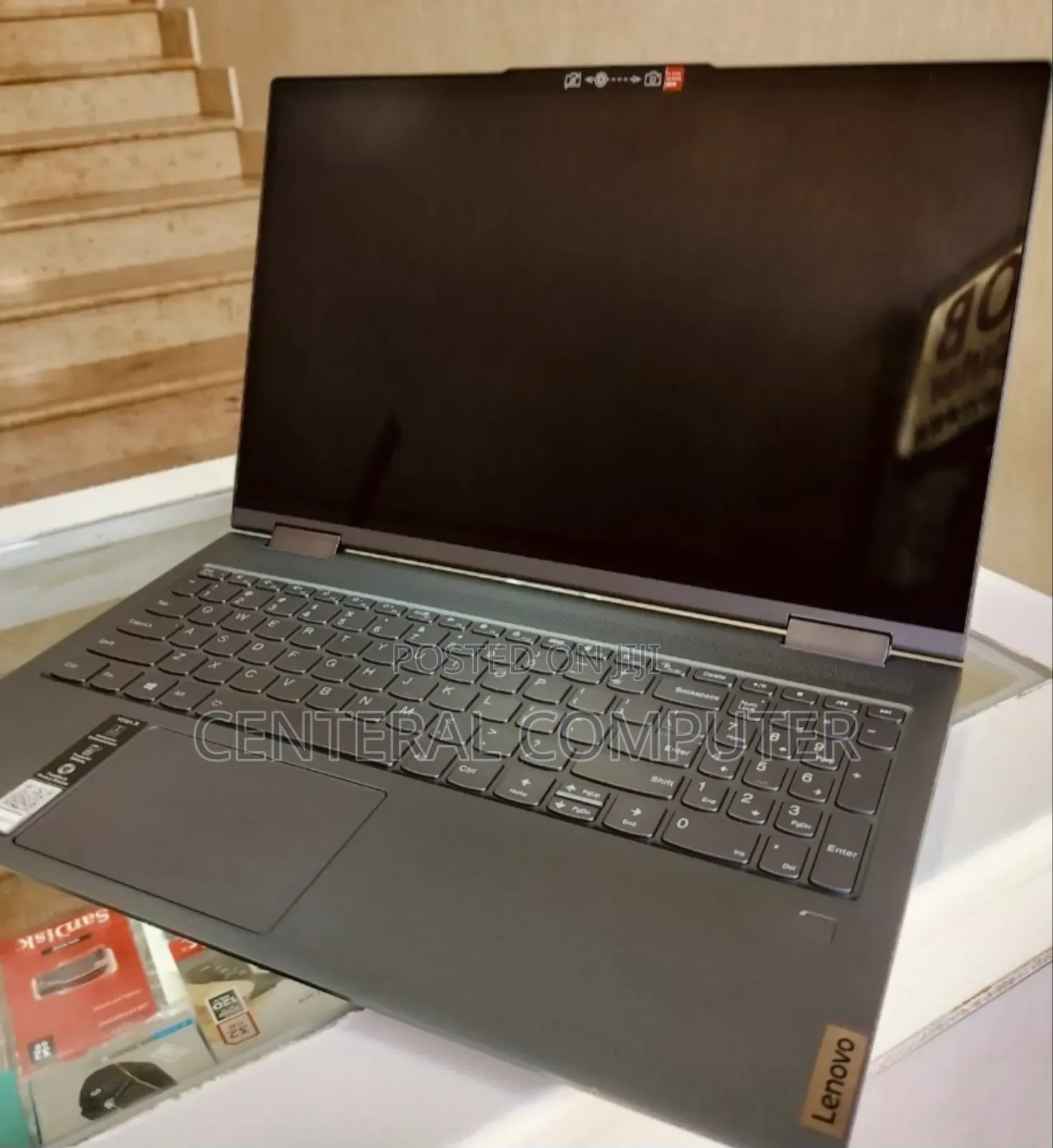 New Laptop Lenovo Yoga 710 8GB Intel Core I7 SSD 256GB