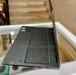 New Laptop Lenovo Yoga 710 8GB Intel Core I7 SSD 256GB