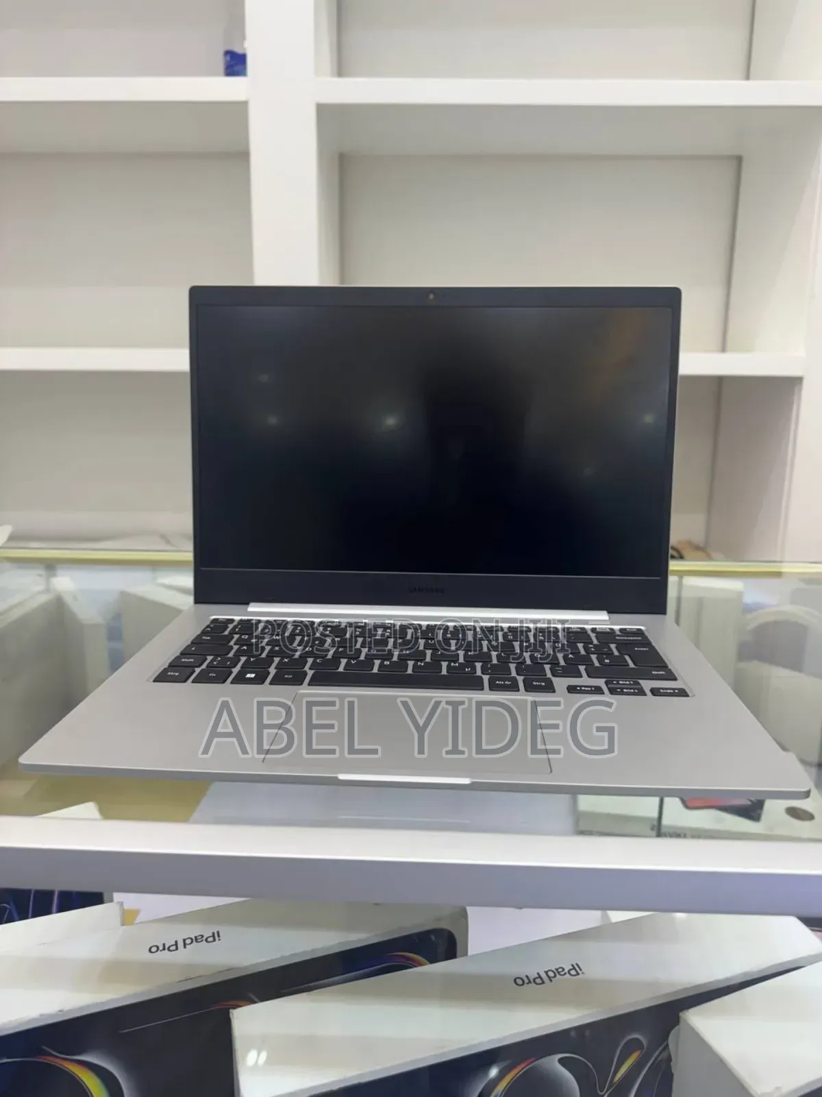 New Laptop Samsung 4GB Intel Core I5 SSD 128GB