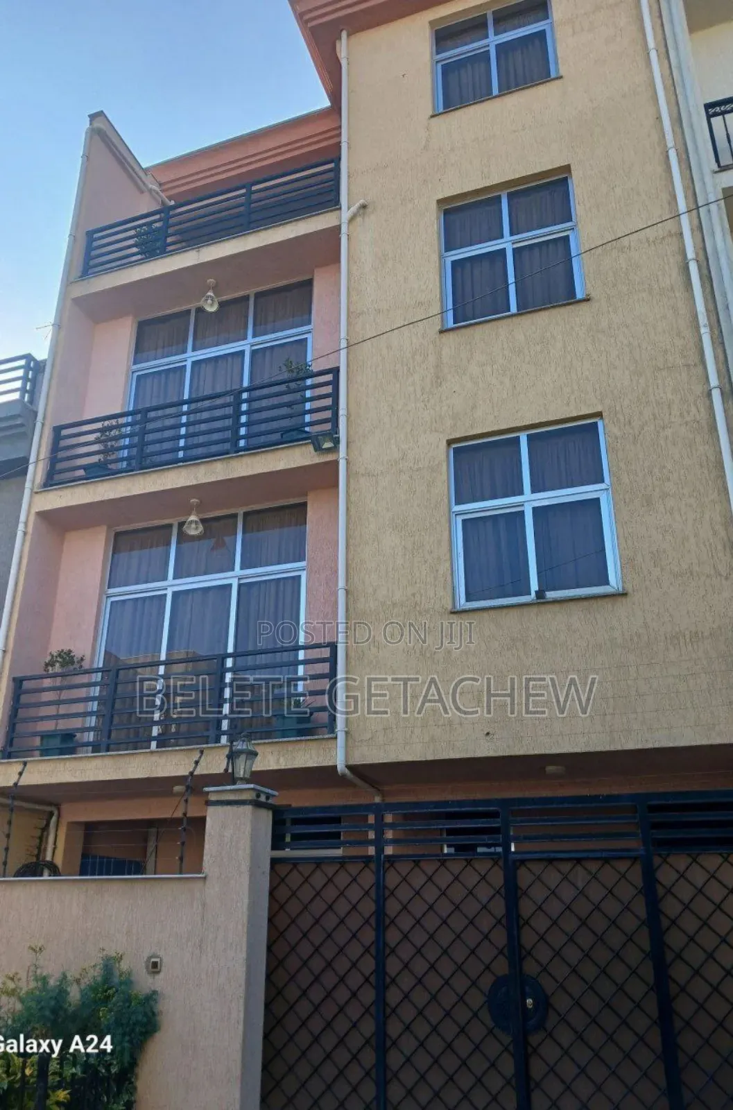 5bdrm House in Semit 72, G+3 Luxury, Bole for sale