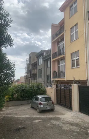 5bdrm House in Semit 72, G+3 Luxury, Bole for sale