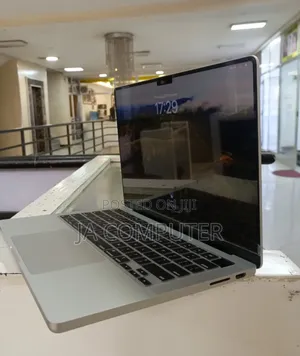 New Apple MacBook Pro 2023 M3 14-Inch 8GB Apple M3 Pro SSD 512GB