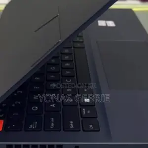 New Laptop Asus VivoBook 15 X505BA 16GB Intel Core I9 SSD 512GB