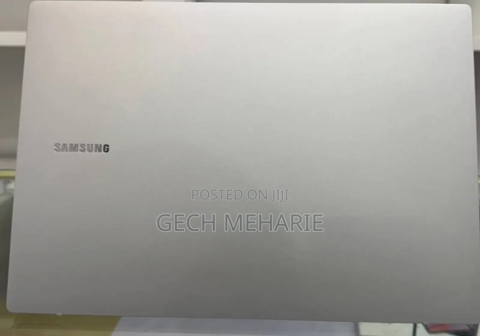 New Laptop Samsung 4GB Intel SSD 128GB