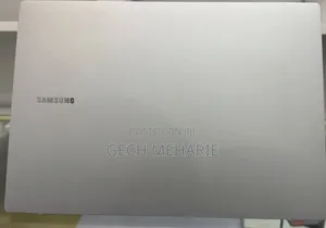 New Laptop Samsung 4GB Intel SSD 128GB