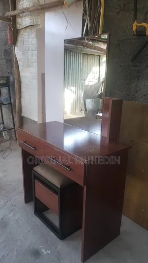 Photo - Dressing Table