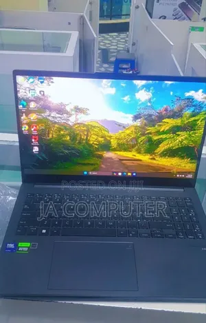 New Laptop Asus VivoBook 15 X505BA 16GB Intel Core Ultra 7 SSD 1T