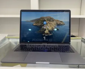 Photo - New Laptop Apple MacBook Pro 2019 16GB Intel Core I5 SSD 2T