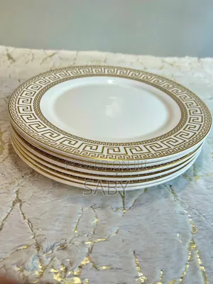 ውብ የሆነ ሸክላ የመመገቢያ ሳሀን 