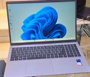 Photo - New Laptop Dell Latitude 5310 16GB Intel Core I7 SSD 512GB