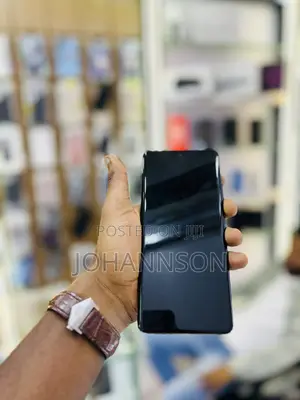 Photo - Samsung Galaxy S21 Ultra 5G 256 GB Black