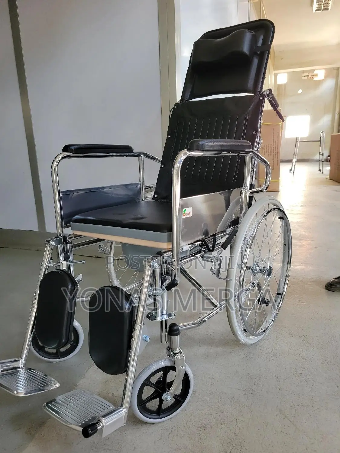 Wheelchair-Toilet Wheelchair፴張commode(Capacity150kg)