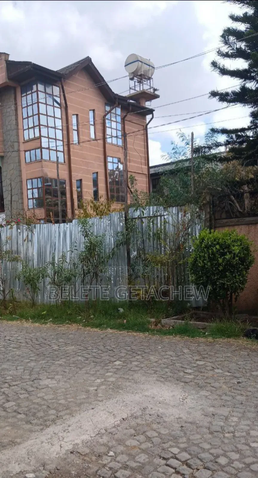 Land for Sale at Semit Fyelbet 150sqm