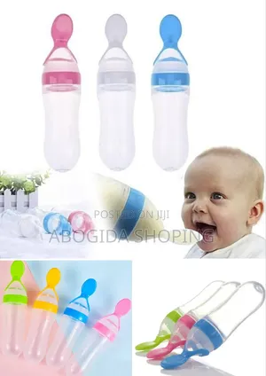 Photo - Baby Feeding Spoon With Silicone Feeder and Container