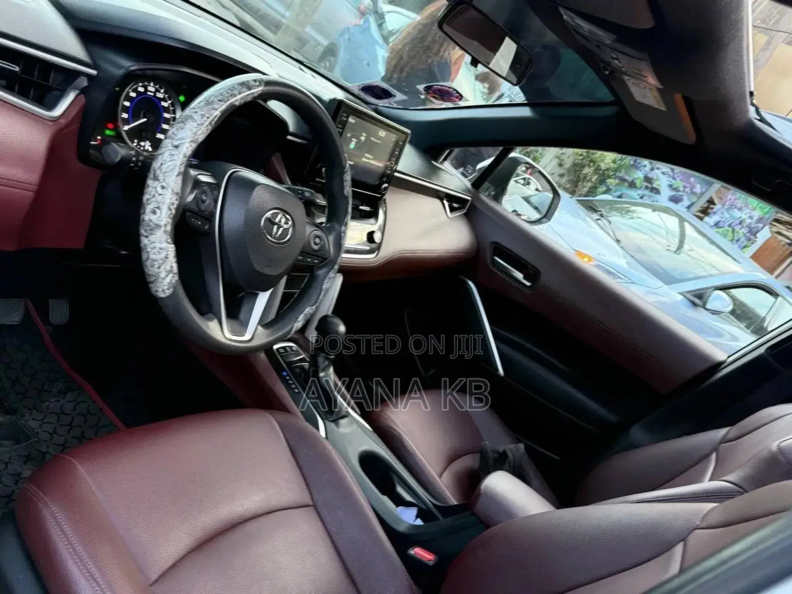 Toyota Corolla Cross Hybrid 2023 White