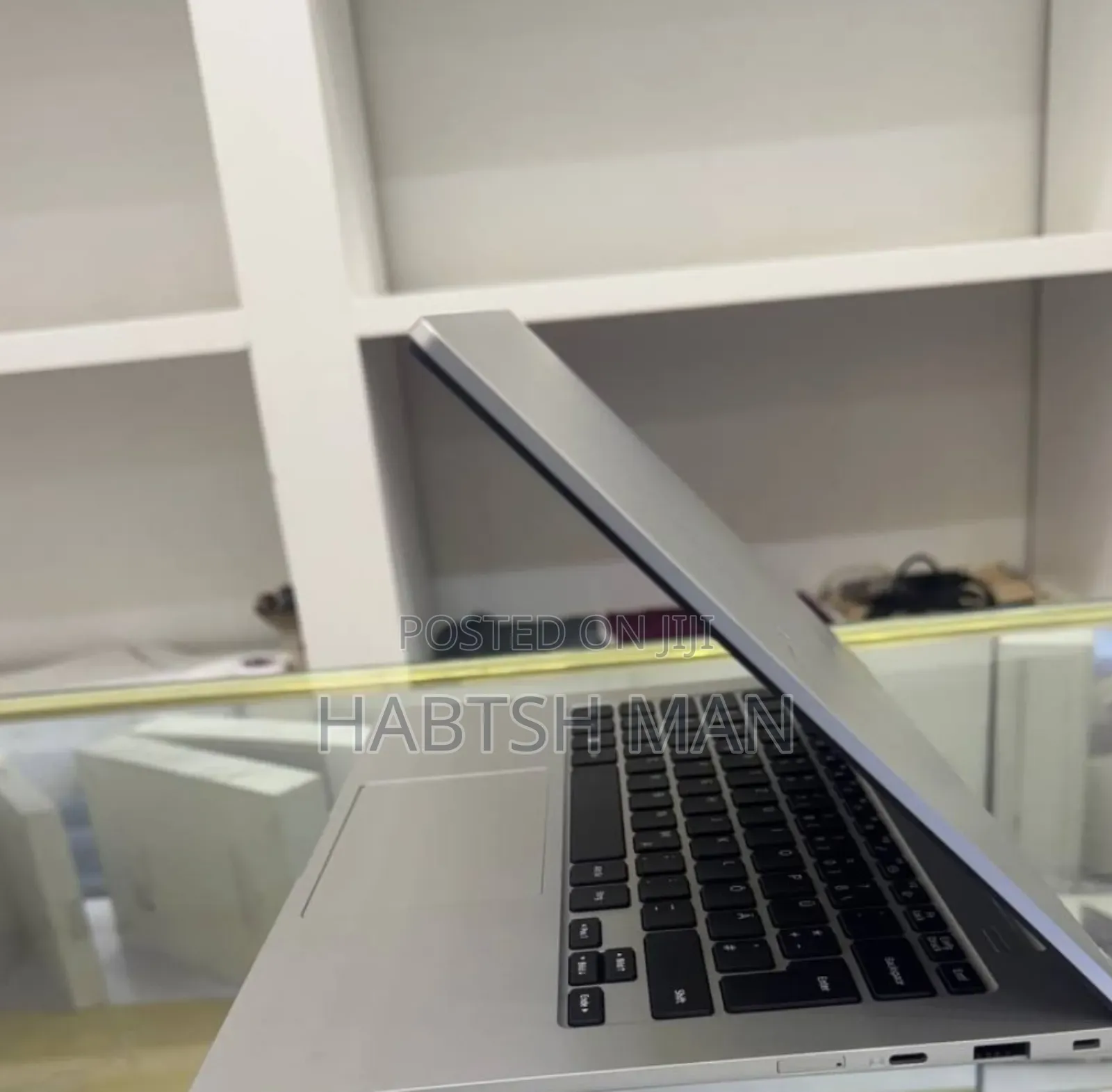 New Laptop Samsung NP-X360 4GB Intel Pentium SSD 128GB