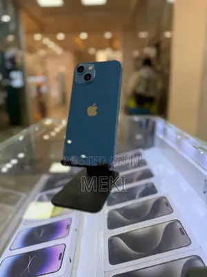 Photo - Apple iPhone 13 128 GB Blue