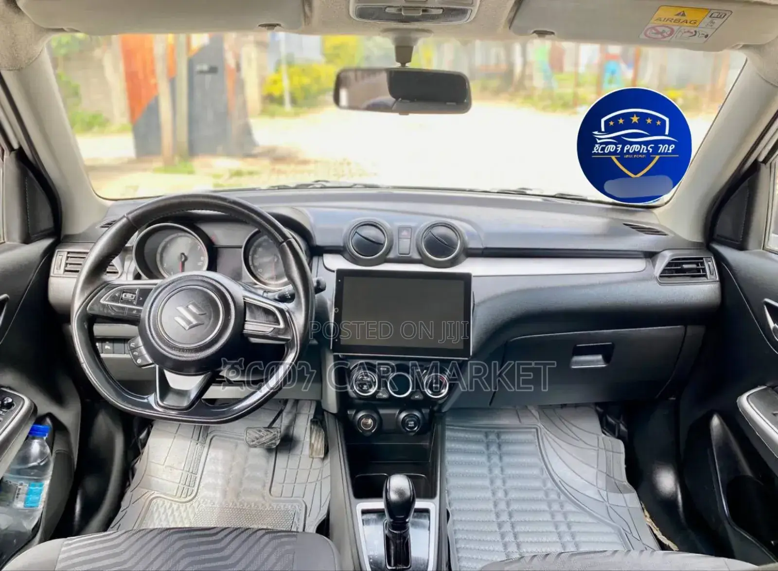 Suzuki Swift 2022 White