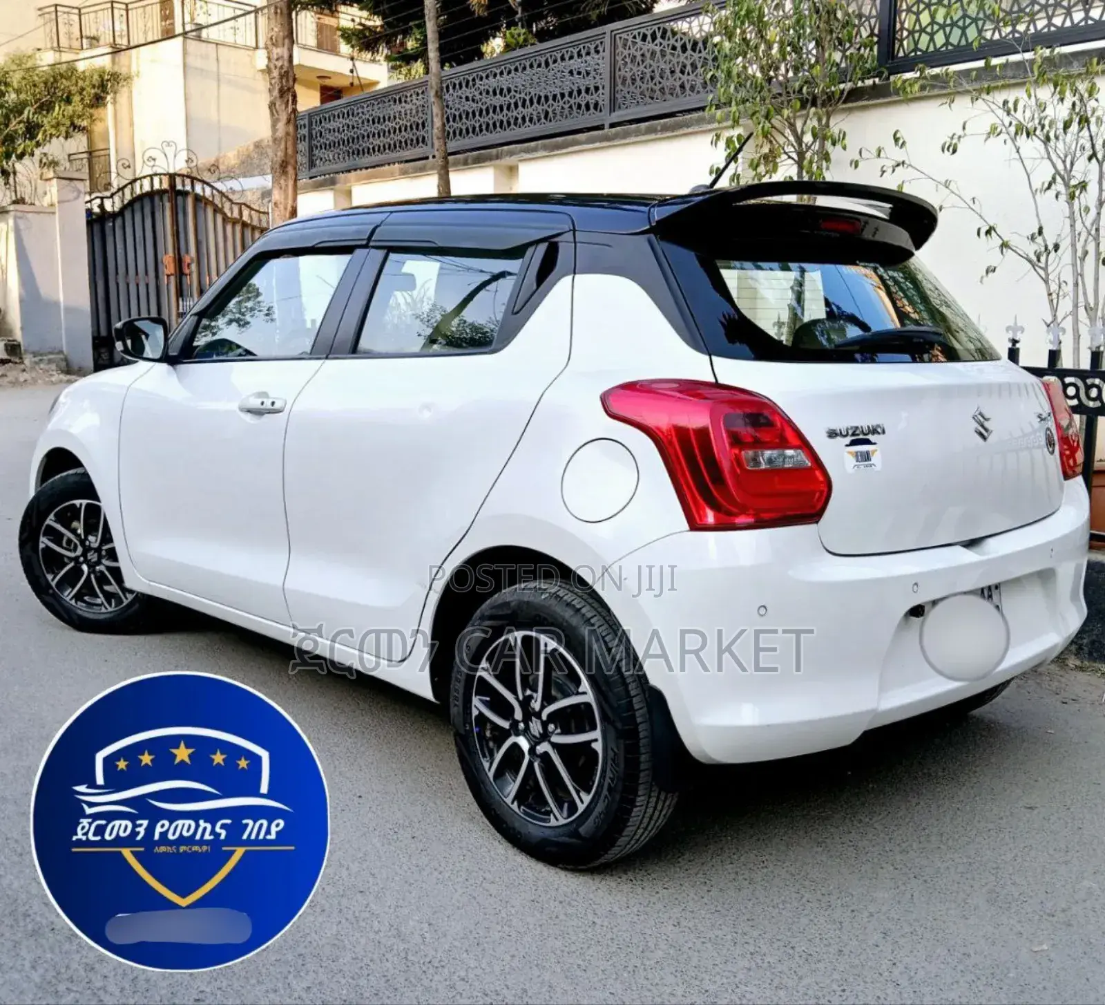 Suzuki Swift 2022 White