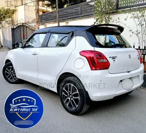 Suzuki Swift 2022 White
