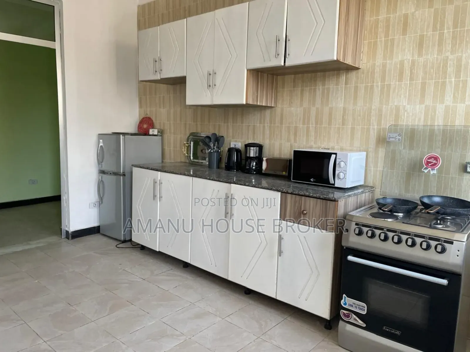 Furnished 5bdrm Penthouse in Addis Abeba, Bole for rent