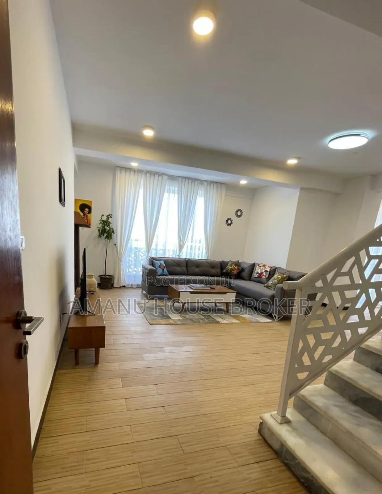 Furnished 5bdrm Penthouse in Addis Abeba, Bole for rent